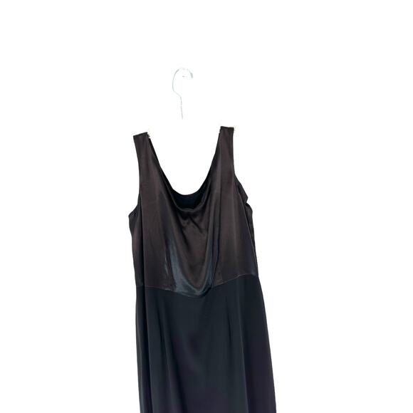 Laura Ashley Satin Sleeveless Black Side Slit Relaxed Maxi Dress Size 8 - Picture 5 of 9